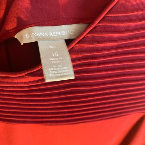 NWOT BANANA REPUBLIC Elegant Cap Sleeve Dress w/Front Details and A Line Fit - Picture 15 of 15